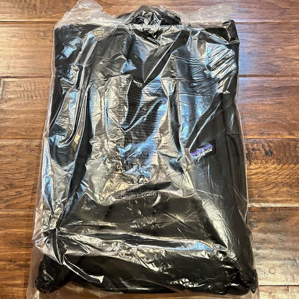 Patagonia Arbor Linked Pack 25L Men's BackPack in Black Rucksack - Picture 5 of 15